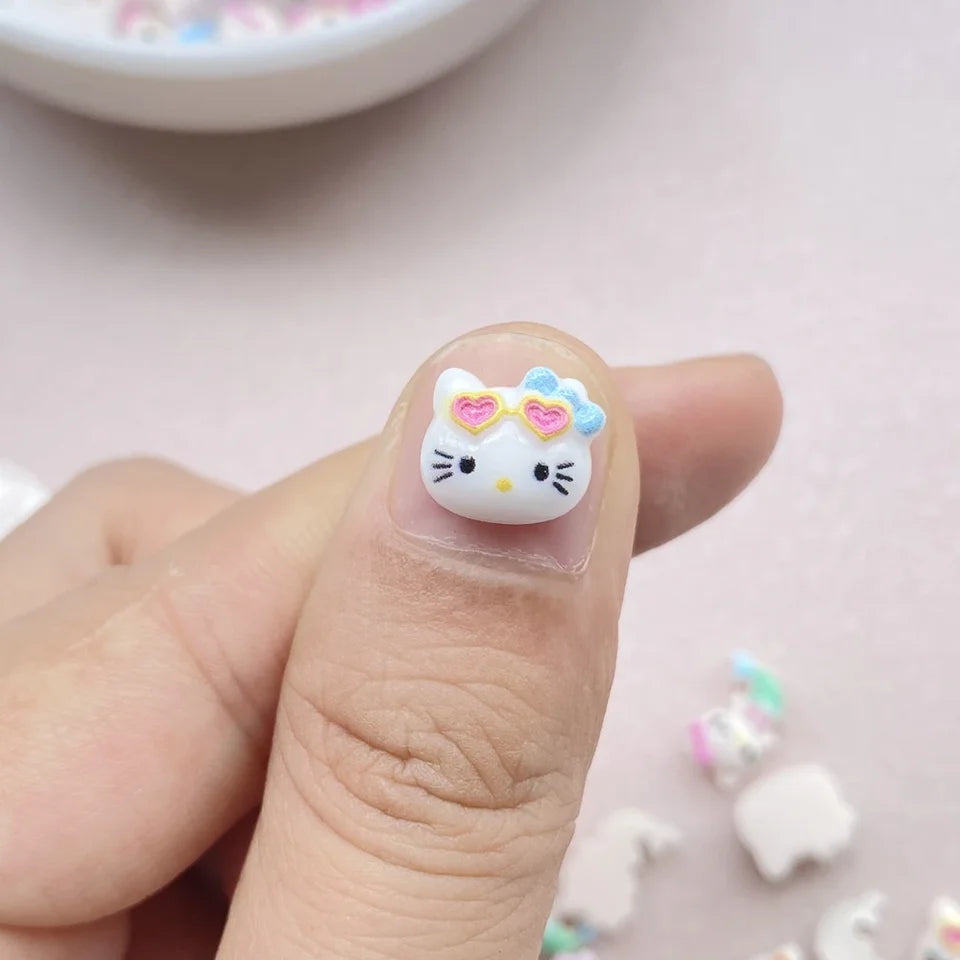 50pcs Resin Colorful Summer Beach Eye Mermaid Little Cat Cartoon Wearing Armor Figurines Flat back Nail Art DIY Scrapbook Crafts
